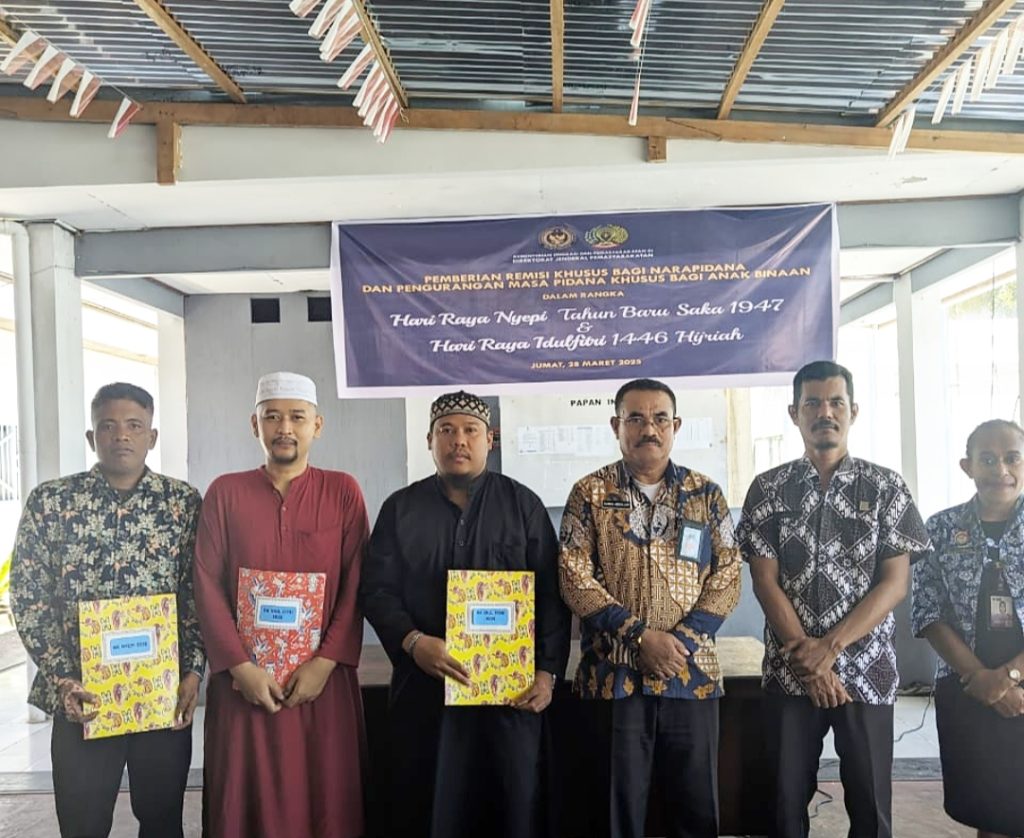Prosesi pemberian remisi warga binaan Rutan Kelas II B Teluk Bintuni